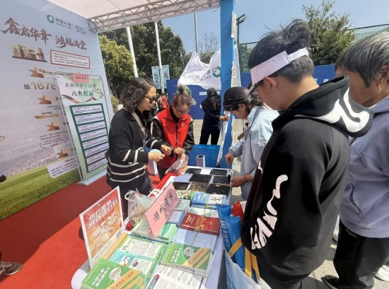 打造“国寿金融服务驿站”。