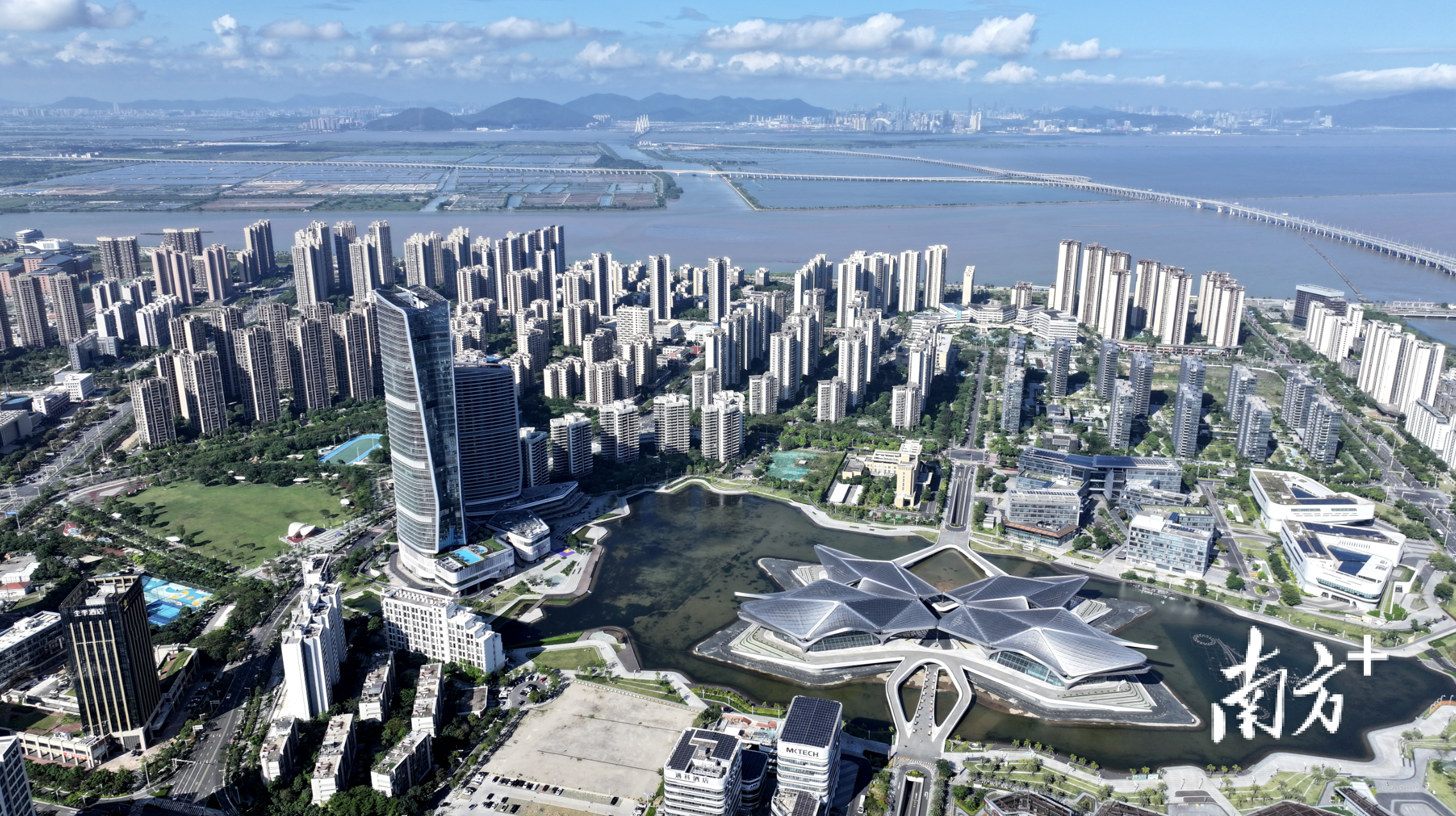 金湾航空新城。