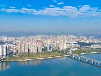 英德市十六届人大七次会议召开，力争“十五五”GDP突破800亿元，2026年增长6%