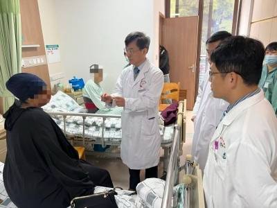 塞内加尔姑娘中国求医记：跨越万里的“脊”愈与温情