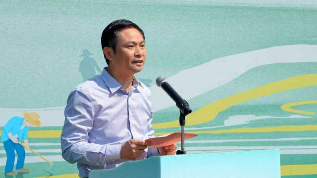 封开县委副书记吴群峰。