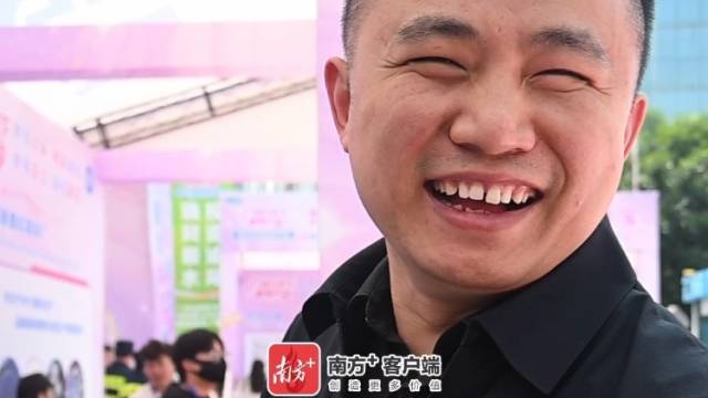 “便宜至少50%！”顾客在汕尾珠宝展捡漏成功