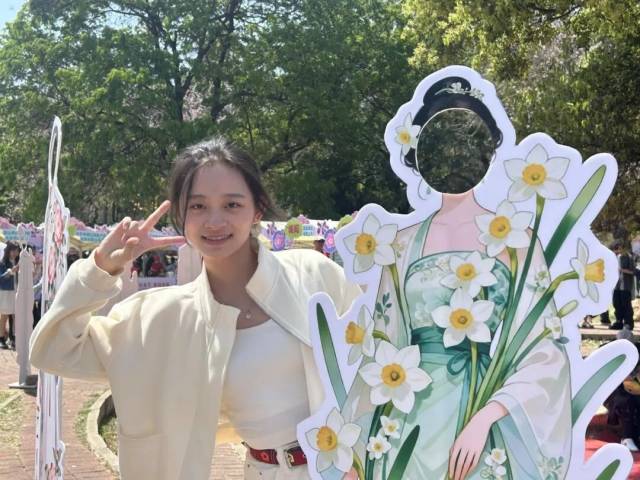 来来来，轮流拍。