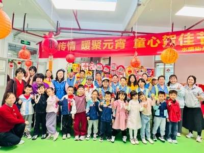 黄花岗街水荫西社区：童心贺佳节，爱心敬匠人