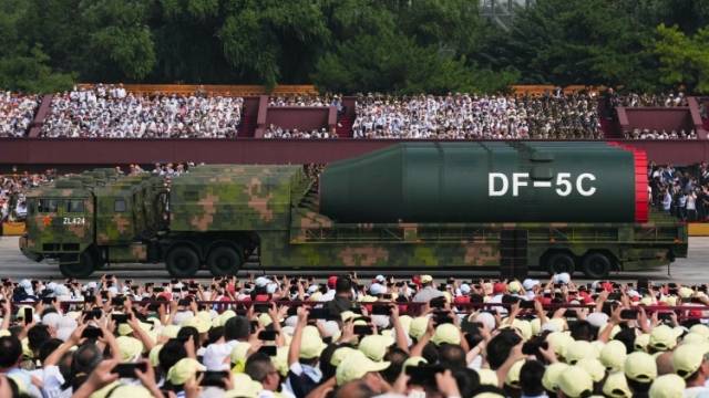 从4个关键词，看中国国防和军队现代化建设