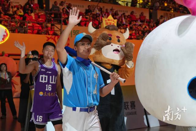 南方+ 姚志豪 拍摄