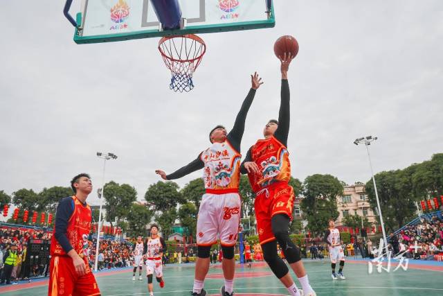 2025年1月29日，大年初一，中山沙溪“村BA”全明星赛在龙瑞村篮球场激情上演。南方+记者 叶志文 摄