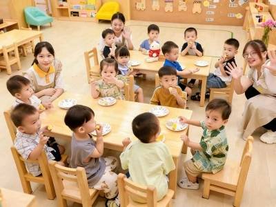 深圳加速编织“15分钟托育圈”，为最敢生的广东再添底气