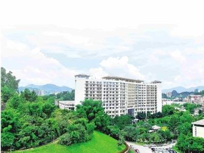 南方日报 | 破解看病难题 筑牢民生“医”靠