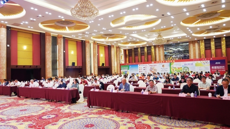 2025年广东畜禽饲料厂达860家，广州饲料产量超214万吨