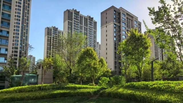 碧桂园服务2025年营收增长43.61亿元，但利润承压