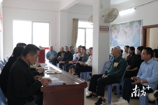 仙美村发动乡里捐资助力修缮。 南方+ 董志豪 拍摄