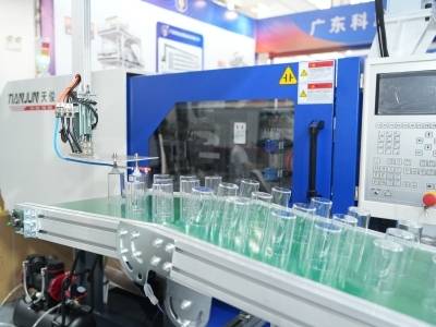 视频｜现场秀操作！一个透明盖藏着恩平智造大功夫