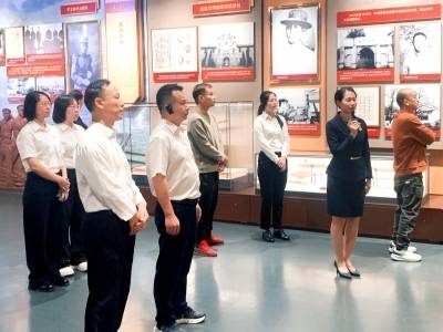 循足迹悟思想 铸检魂践使命