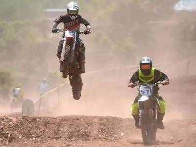 张雪机车一战封神，重庆、江门等四城发力争夺“摩托之都”