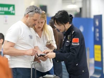 今年经深圳口岸出入境外国人突破200万人次，同比增长31%