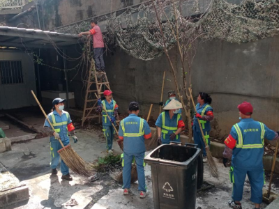 黄花岗街永福社区开展“三个一”环境卫生整治行动