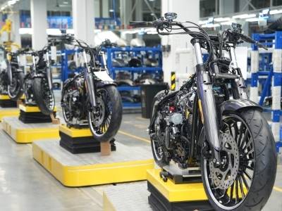 七剑出海：世界向江门摩托买什么？