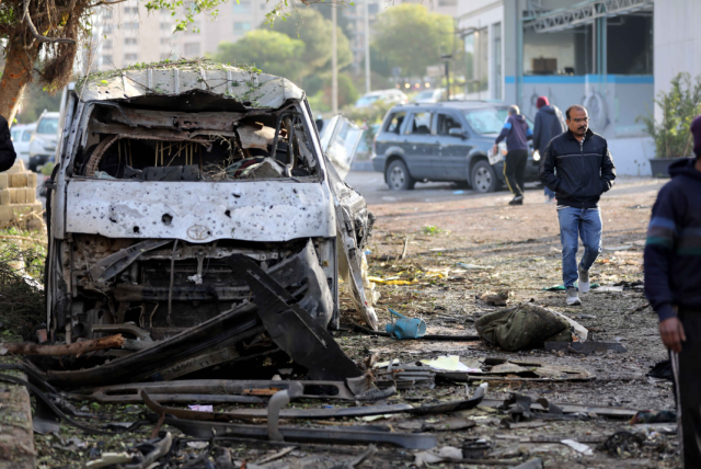 以色列4月1日凌晨对贝鲁特南部杰纳赫地区发动的空袭已造成5人死亡、21人受伤。新华社发