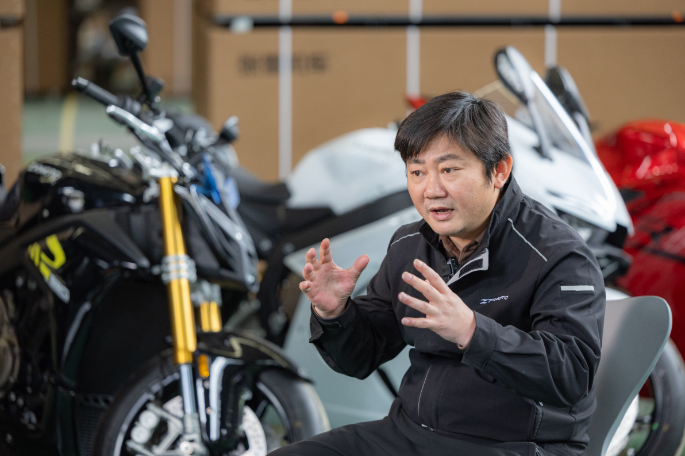 张雪的逆袭，是终身学习的硬核注脚