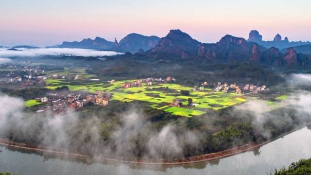 清明时节，韶关的“花花世界”晴雨皆盛景，藏着春日万般诗意