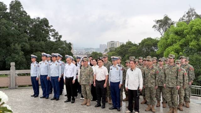清明祭英烈 薪火永相传！蕉岭县人武部开展清明祭扫活动