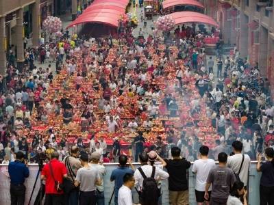高州南湖塘年例：机器人助阵非遗，万人宴震撼全城｜年例·年味⑨