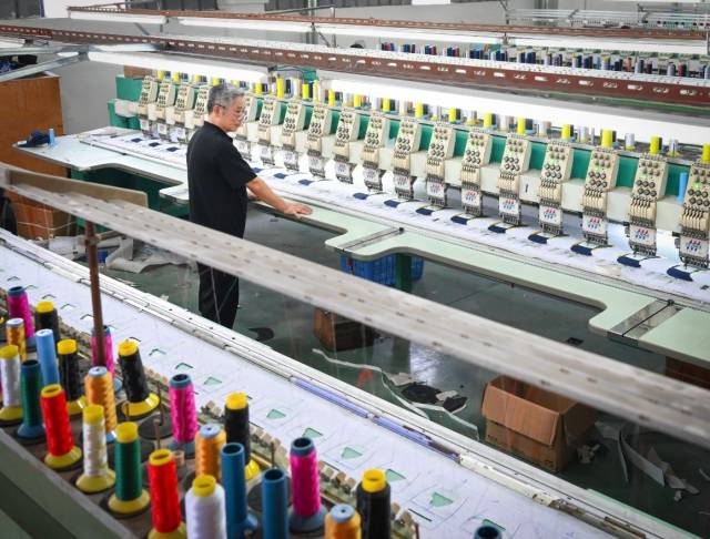 轻工纺织业是阳江四个百亿级产业集群之一。