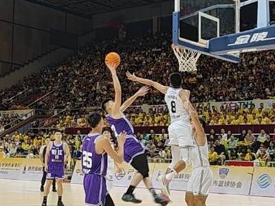 阳江队VS中山队，上半场落后18分！