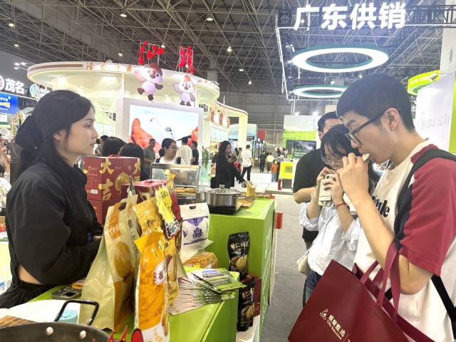 即食板栗受到年轻群体关注。