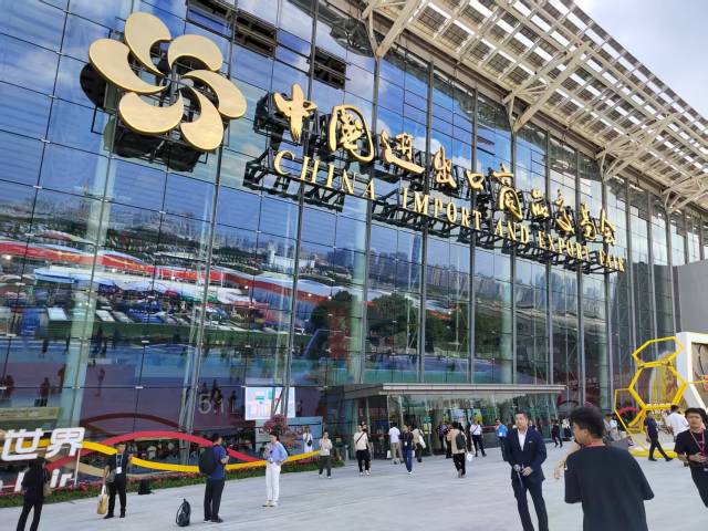 第139届广交会于4月15日至5月5日在广州分三期举办。《南方》杂志 史成雷 拍摄