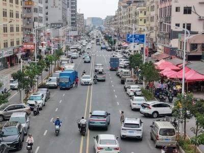 惠州马安镇新乐路占道停车现象突出，部门回应：将持续开展整治行动丨在+帮办