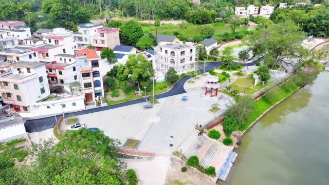 封开县平凤镇红庄村。