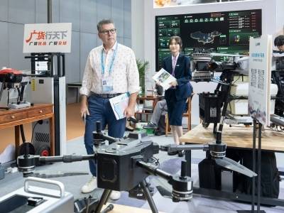 不止硬科技，更要软服务！广交会首日广货吸引全球目光