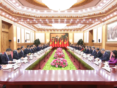 习近平同苏林会谈：愿同越方秉持初心 赓续友谊 团结协作 相互支持