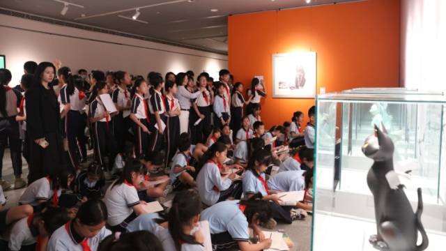 当丹青学会“算法”，来莞城美术馆看一场“会动”的水墨展
