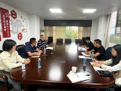 他在鹤山市综治中心书写平安答卷｜平安江门·先进“枫”采⑦