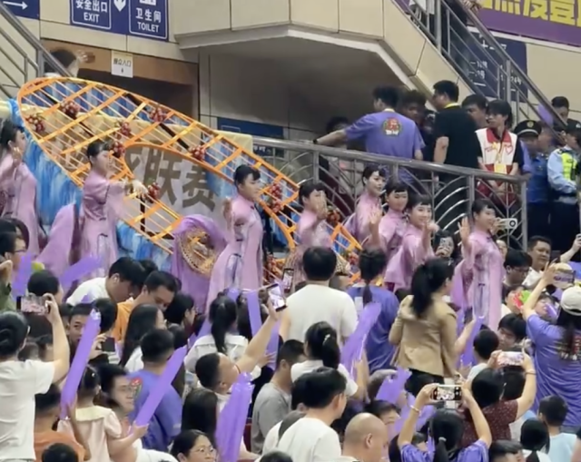 视频｜省级非遗！“巨型”客家凉帽亮相粤BA惠州主场