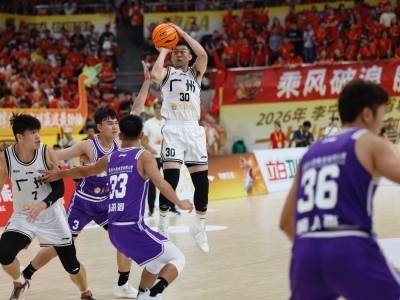 他们这样“点亮”粤BA赛场：致敬平凡岗位上的文明榜样