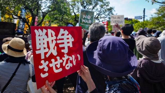 供奉战犯+卖武器，日本要当“死亡商人”？｜热聊冷观