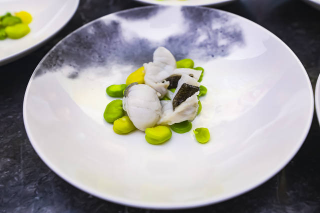 丝苗米粥油慕斯蚕豆清新桂花鱼