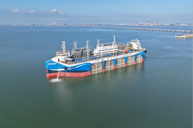 “湛江湾一号”养殖平台