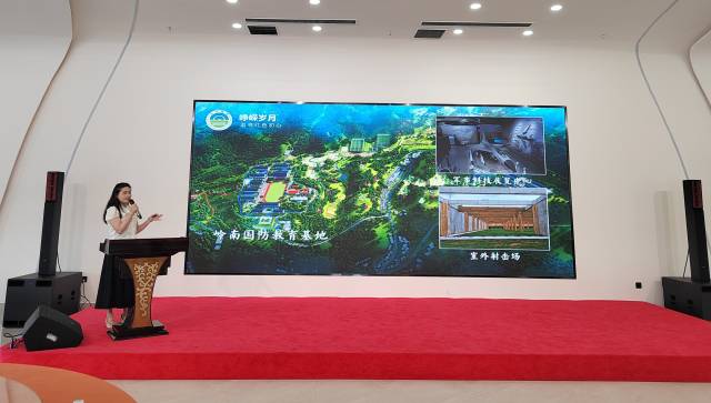 兴宁市文广旅体局推介员进行推介