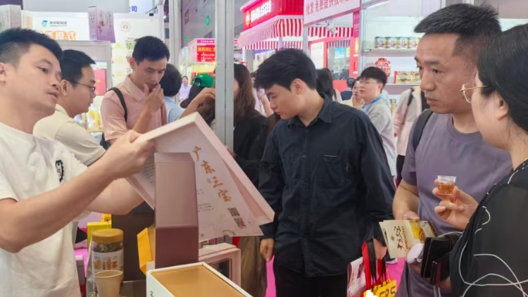 广东三宝亮相深圳礼品家居展：养生手信与潮流买手的双向奔赴