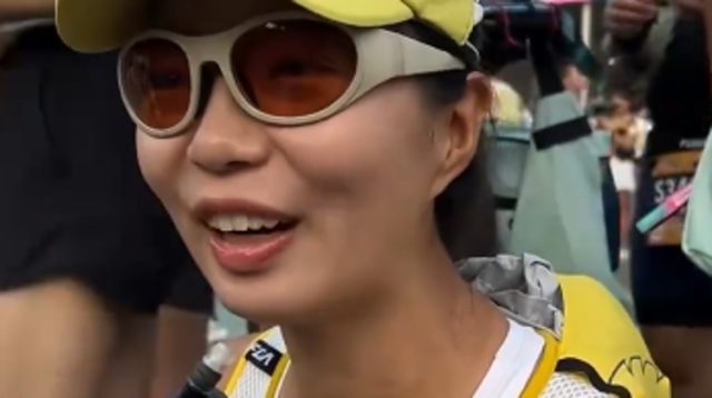 视频 | 狗狗也来参加鸡笼顶越野赛？