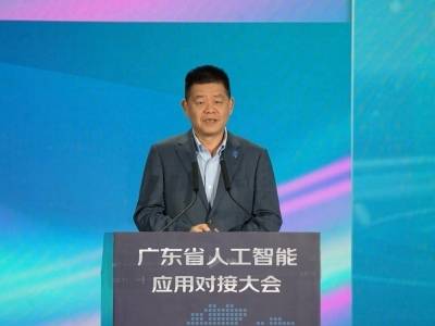 深圳先进院：具身智能机器人科学家“上岗”，创制多项全球最优材料