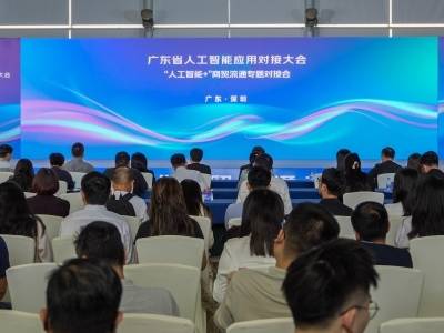 10位行业大咖同台“献技”，AI如此改变商贸流通