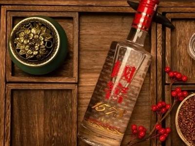十年一遇双降！泸州老窖低度化能成解药吗｜公司舆情哨