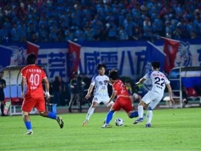 粤超球员日与夜：球场外坚持学习的他们还是创业者、烧鹅兄弟