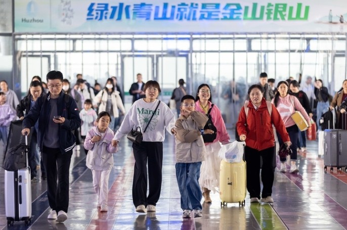 今日热搜 | “五一”假期首日，这些地方最热门！